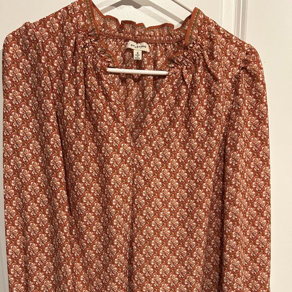 Max Studio Tops - Blouse in Size Small